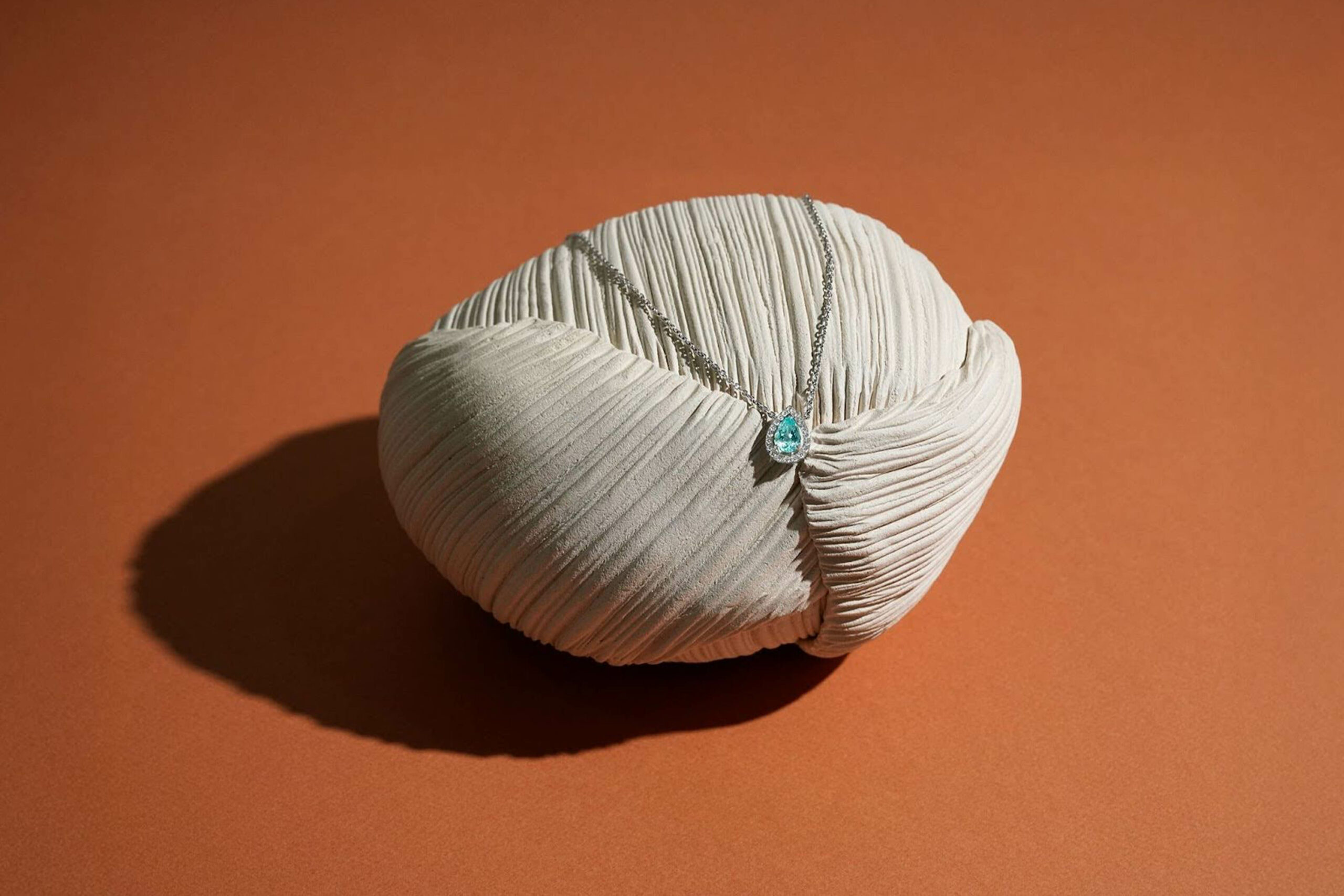 sara benavente sasa buib blossom in lines balloon scaled