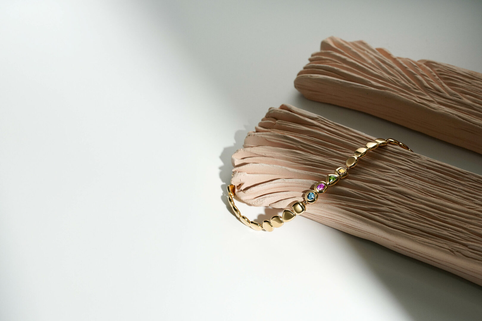 sara benavente sasa buib joyeria sobre escultura 1